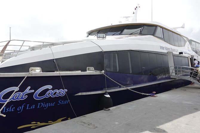 Cat Cocos: Praslin Island to Mahe Island Fast Ferry - Key points at a glance