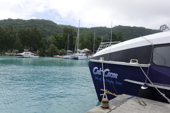Cat Cocos: Praslin Island to Mahe Island Fast Ferry - Luggage rules that make the ferry practical