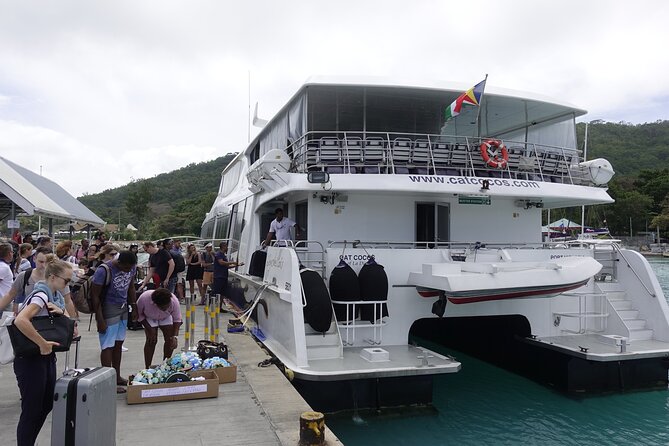 Cat Cocos: Praslin Island to Mahe Island Fast Ferry - Leaving Praslin from Baie Sainte Anne Jetty