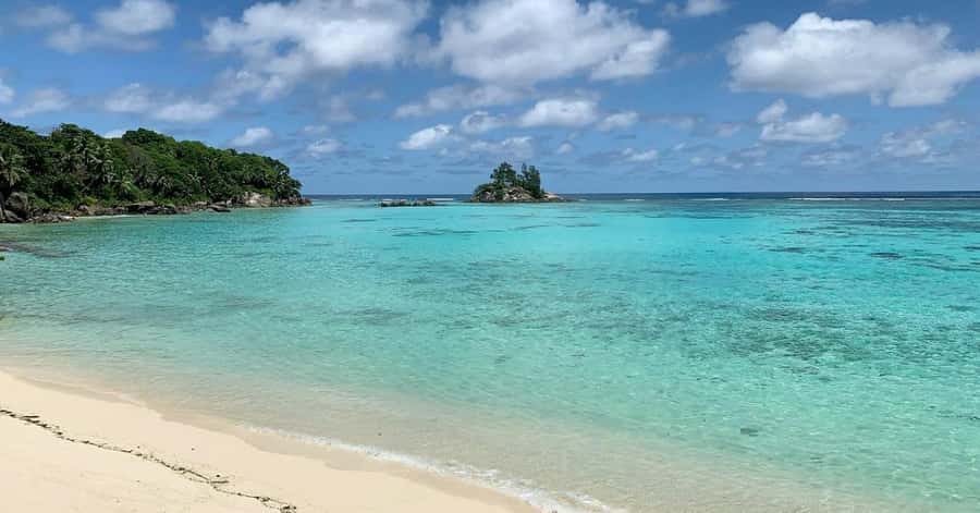 Mahé: Private Customizable Island Tour with Hotel Transfer - Victoria, gardens, and Seychelles culture