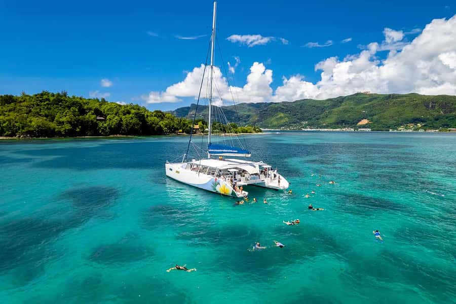 Mahé: Saint-Anne Marine Park and Moyenne Island Cruise - Key points to know before booking
