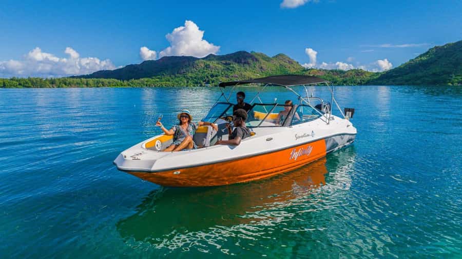 Praslin: Curieuse & St-Pierre Boat Adventure with Snorkeling - Key points to know before booking