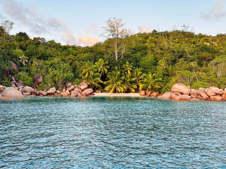 Praslin: Curieuse & St-Pierre Boat Adventure with Snorkeling - FAQ