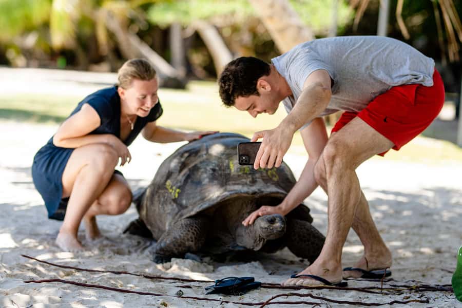 Praslin: Curieuse & St. Pierre Full-Day Boat Trip with Lunch - Key points to know before you go