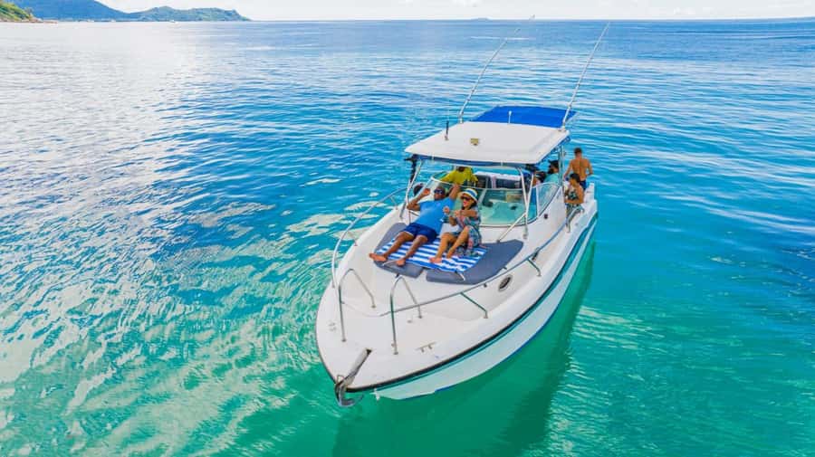 Praslin: Curieuse & St Pierre Island Day Trip with Barbecue - What to bring for a hot, basic island day
