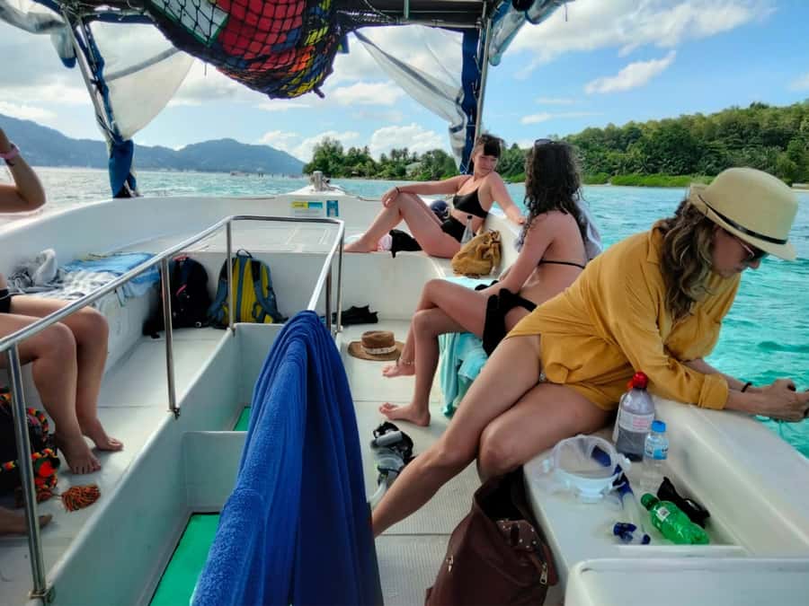 St. Anne Marine Park, Moyenne & Cerf Island Tour with Lunch - Should you book the St. Anne, Moyenne and Cerf Island tour?