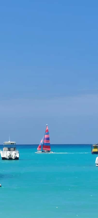 Tour Mahe Seychelles your way. Victoria national park beache - Therese Island views and coastal photo stops
